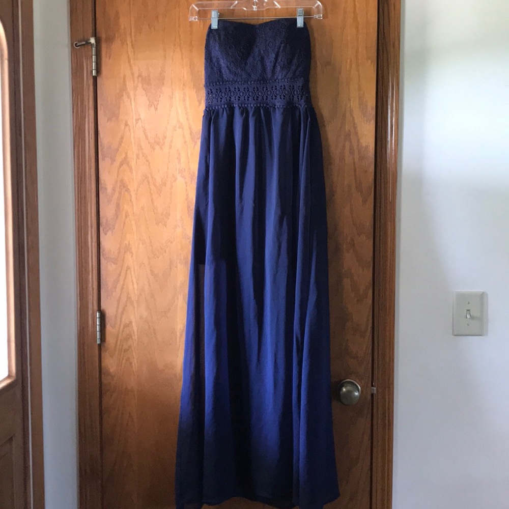 Crochet strapless maxi